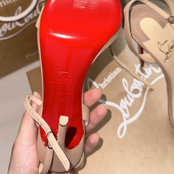 Christian Louboutin heels 7,5 / EU 38 - Picture 2 of 4